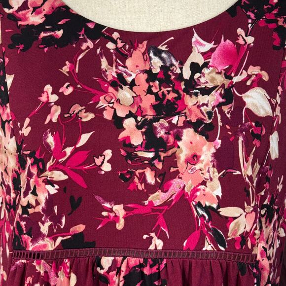 Dressbarn Large Babydoll Top Floral Stretch Long Bell Sleeves Keyhole Round Neck - Picture 2 of 10